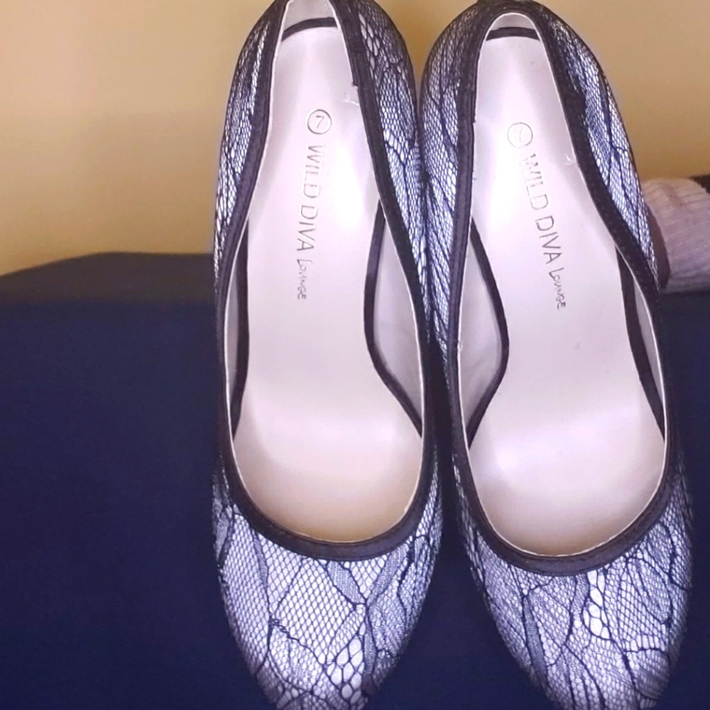 Wild Diva Black and White Heels Size 7